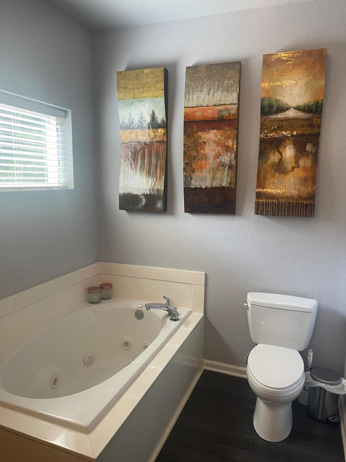 Brooklynn'S Bay, Elegant Lakefront Condo Retreat Hot Springs Buitenkant foto