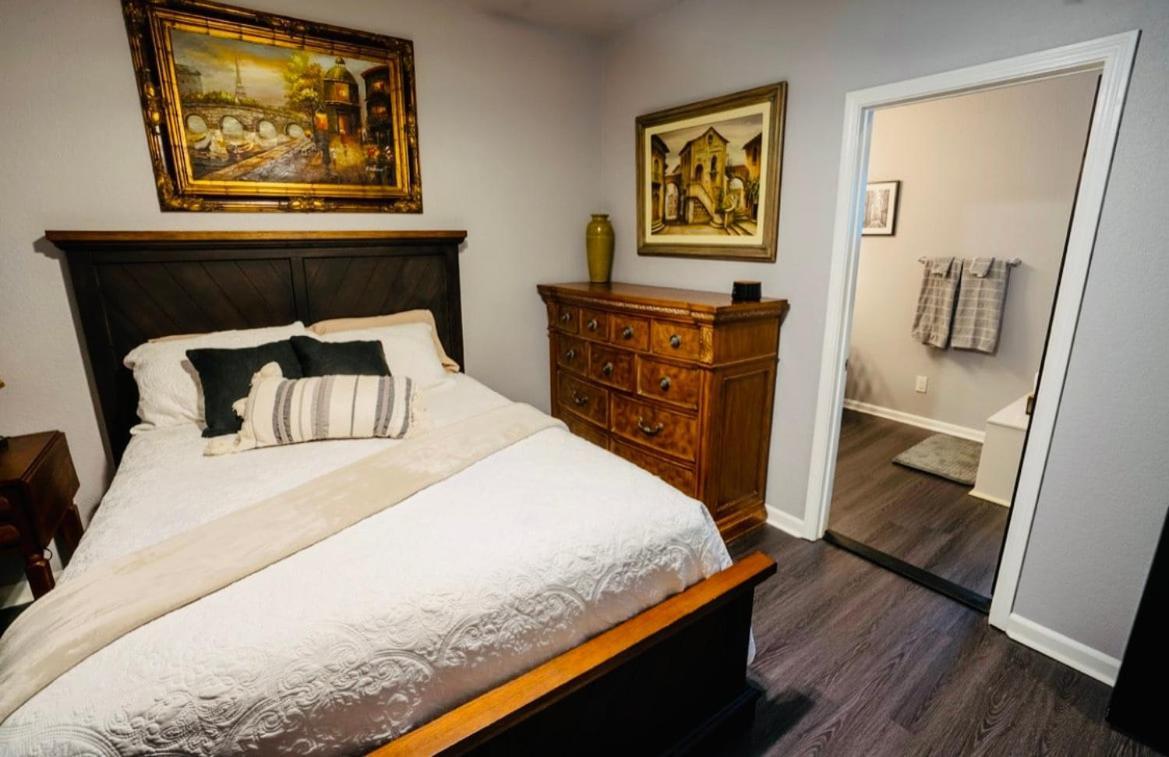 Brooklynn'S Bay, Elegant Lakefront Condo Retreat Hot Springs Buitenkant foto